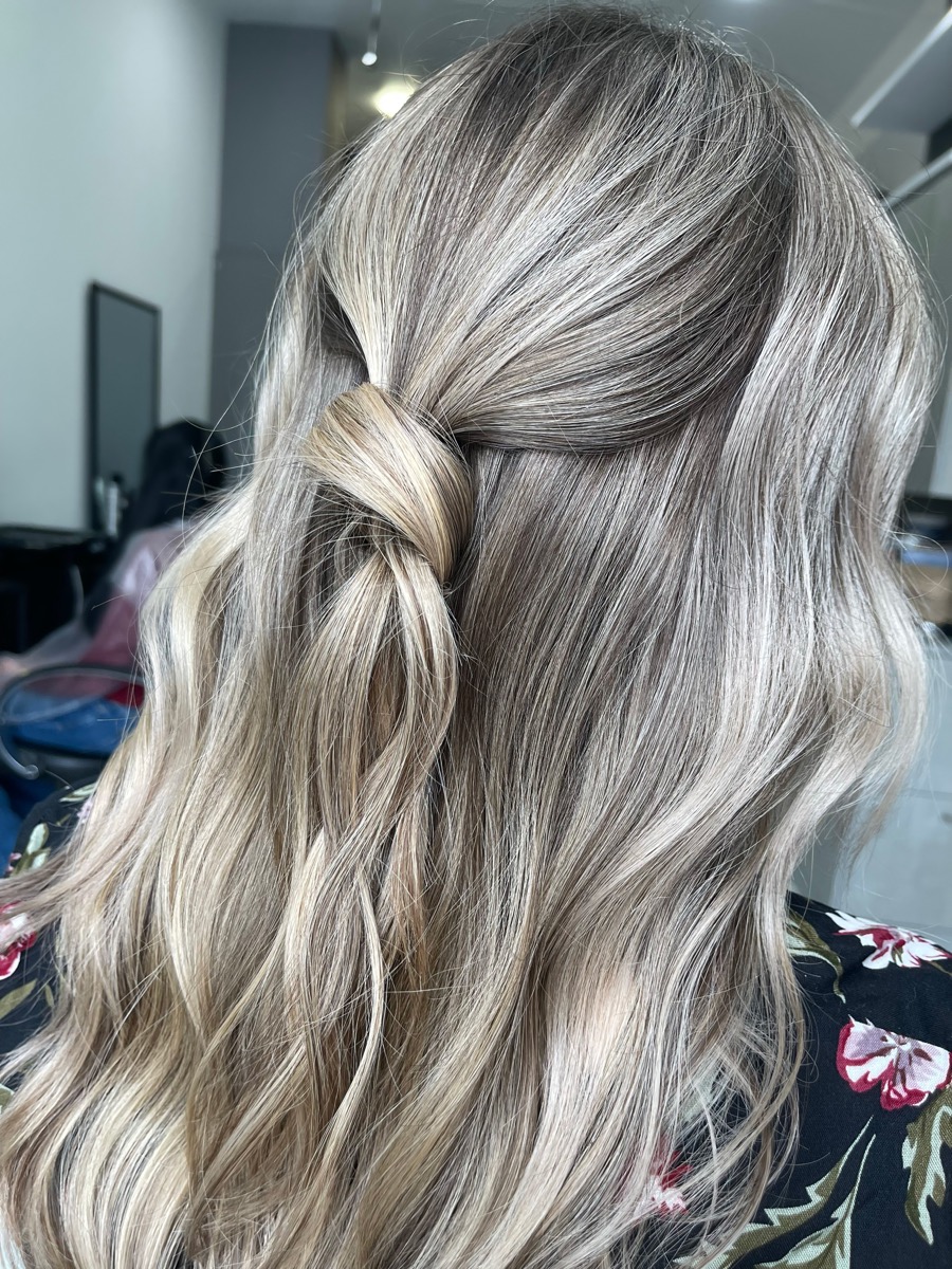 Koloryzacja włosów - balayage, ombre, sombre